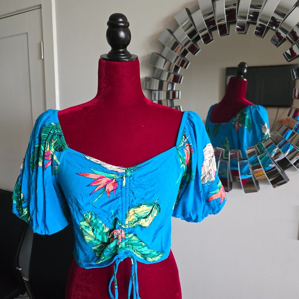 Tropical Blue Beauty Crop Top